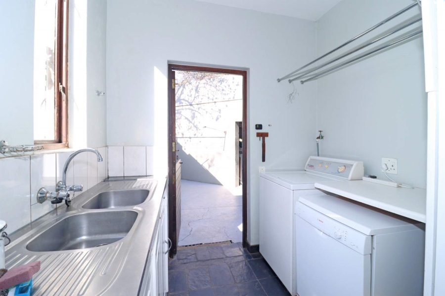 4 Bedroom Property for Sale in Hartbeespoort North West